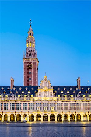 flemish brabant - Centrale Bibliotheek (Central Library) on Monseigneur Laduzeplein at night, Leuven, Flemish Brabant, Flanders, Belgium Photographie de stock - Rights-Managed, Code: 862-08698689