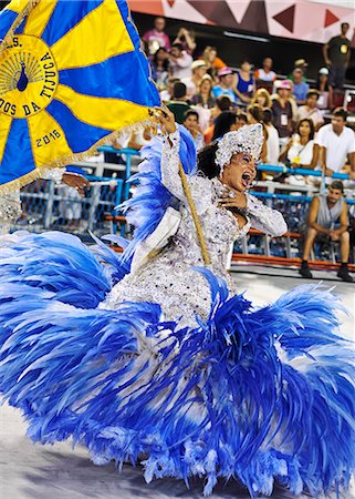 simsearch:862-03732089,k - Brazil, State of Rio de Janeiro, City of Rio de Janeiro, Carnival Parade at The Sambadrome Marques de Sapucai. Fotografie stock - Rights-Managed, Codice: 862-08698745