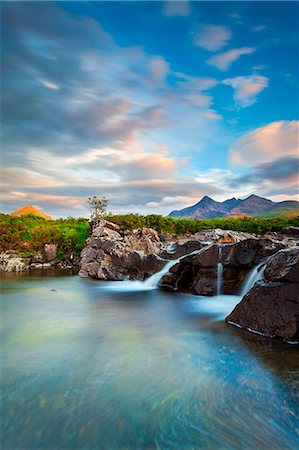 Isle of Skye, Scotland. Sunset taken in Sligachan, at the bottom of the Black Cuillins Foto de stock - Con derechos protegidos, Código: 862-08698889