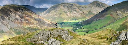 simsearch:862-08699990,k - England, Cumbria, Wasdale Head. A hiker on Illgill Head in the Lake District. MR. Stock Photo - Rights-Managed, Code: 862-08699202