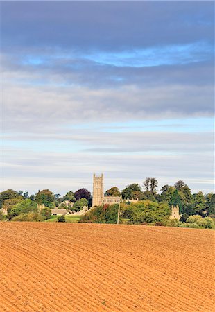 England, Gloucestershire, Chipping Campden. Ploughed fields next to the town. Photographie de stock - Rights-Managed, Code: 862-08699232