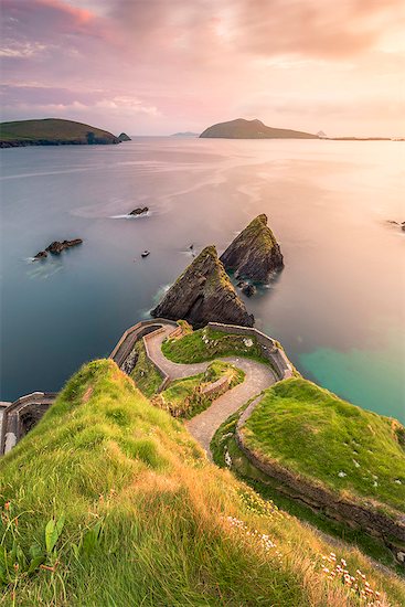 Dunquin pier (Dún Chaoin), Dingle peninsula, County Kerry, Munster province, Ireland, Europe. Stock Photo - Premium Rights-Managed, Artist: AWL Images, Image code: 862-08699405