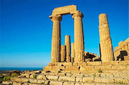 ruins sicily - Temple of Juno, Valley of the Temples, Agrigento, Sicily, Italy. Stock Photo - Rights-Managed, Code: 862-08699468