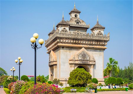 simsearch:862-08699572,k - Patuxi or Victory Gate monument, Vientiane, Laos Foto de stock - Con derechos protegidos, Código: 862-08699565