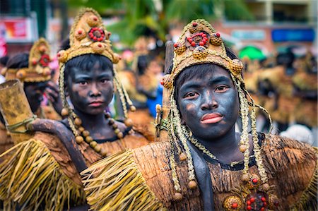 Participants celebrate Ati-Atihan festival in honor of Santo Niño, Kalibo, Aklan, Western Visayas, Philippines Foto de stock - Con derechos protegidos, Código: 862-08699703