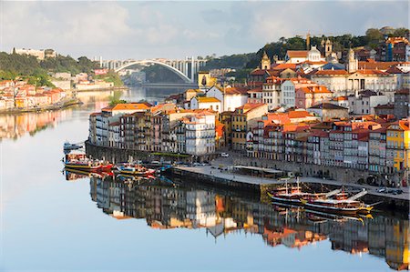 simsearch:862-08699749,k - Portugal, Douro Litoral, Porto. An early morning view of the UNESCO World Heritage listed Ribeira district. Stock Photo - Rights-Managed, Code: 862-08699767