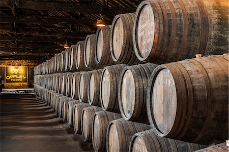 simsearch:862-08699765,k - Offley wine cellars, Vila Nova de Gaia, Porto, Portugal Stockbilder - Lizenzpflichtiges, Bildnummer: 862-08699785