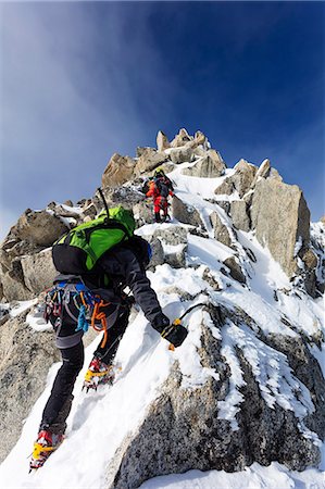 simsearch:862-08704855,k - Europe, Switzerland, Valais, Swiss French border, Aiguille du Tour 3540m, climbers on summit ridge Photographie de stock - Rights-Managed, Code: 862-08704848