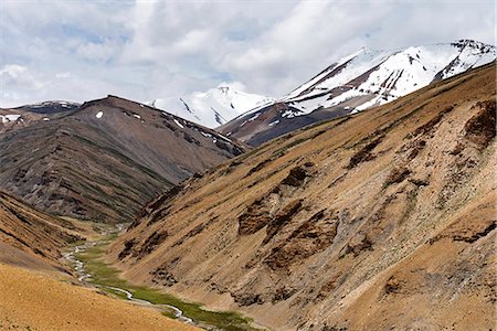 simsearch:862-08704907,k - Mountains near the Tanglang La, elevation 5,328 metres (17,480 ft) Changtang Plateau, Ladakh Foto de stock - Direito Controlado, Número: 862-08704910