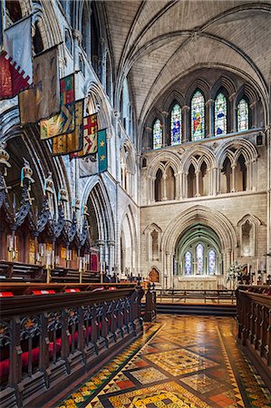 simsearch:862-03888487,k - Main altar and choir stalls of the Church of Ireland, Gothic styled, National Cathedral and Collegiate Church of Saint Patrick, Patrick Street, Dublin 8, Ireland. Photographie de stock - Rights-Managed, Code: 862-08704921