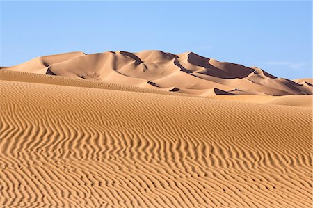 simsearch:862-03820902,k - Niger, Agadez, Sahara Desert, Tenere, Kogo. Sand dunes in the vast Tenere Desert. Fotografie stock - Rights-Managed, Codice: 862-08705000