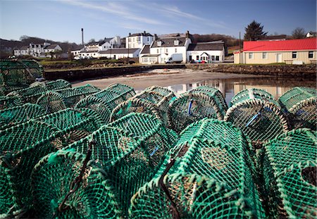 simsearch:862-08700004,k - Scotland, Argyll and Bute, Isle of Jura. Lobster pots stacked on the jetty at Craighouse village. Foto de stock - Con derechos protegidos, Código: 862-08700001