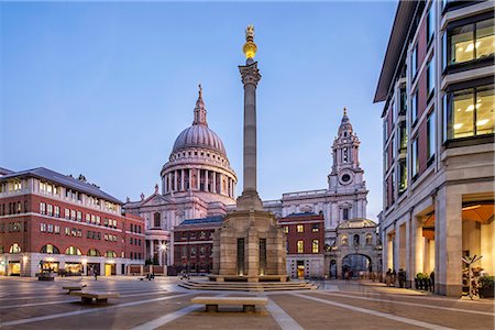 simsearch:862-03887606,k - St. Paul's Cathedral in London seen from Paternoster Square at dusk. Stock Photo - Rights-Managed, Code: 862-08718673