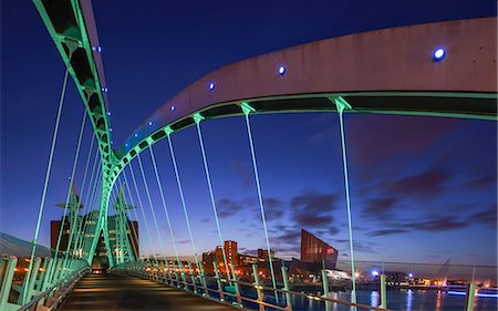 Europe, United Kingdom, England, Lancashire, Manchester, Salford Quays, Millenium Lift Bridge Stock Photo - Rights-Managed, Code: 862-08718702