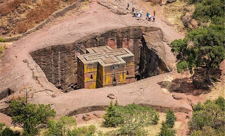 simsearch:862-03711135,k - Ethiopia, Amhara Region, Lasta, Lalibela. The famous ancient rock-hewn Church of Saint George in Lalibela. Photographie de stock - Rights-Managed, Code: 862-08718799