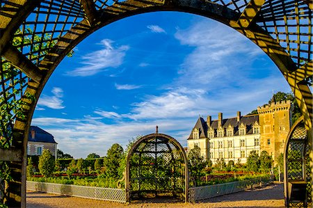 Chateau of Villandry gardens, Indre et Loire, Loire Valley, France, Europe Photographie de stock - Rights-Managed, Code: 862-08718889