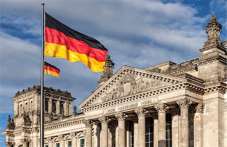 The Reichstag was built in 1894 as the German parliament. Today it is the seat of the German Bundestag, the parliament of the Fedral Republic of Germany. Photographie de stock - Rights-Managed, Code: 862-08718954