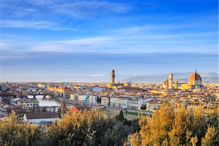 simsearch:862-07690192,k - Italy, Italia. Tuscany, Toscana. Firenze district. Florence, Firenze. Duomo Santa Maria del Fiore and Palazzo Vecchio,  View over the city from Michelangelo square Stock Photo - Rights-Managed, Code: 862-08719032
