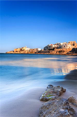 simsearch:862-08719098,k - Italy, Italia. Apulia, Puglia, Foggia district. Gargano, Vieste. Photographie de stock - Rights-Managed, Code: 862-08719088