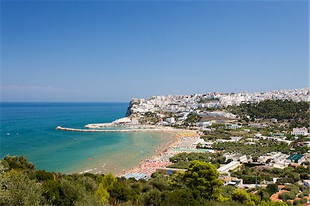 simsearch:862-08719098,k - Italy, Italia. Apulia, Puglia. Foggia district, Gargano. Peschici. Photographie de stock - Rights-Managed, Code: 862-08719114