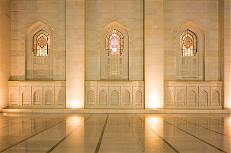 simsearch:862-08719915,k - Oman. Muscat Governorate, Muscat, Sultan Taboos Mosque. Architectural detail of the main Prayer Hall. Foto de stock - Direito Controlado, Número: 862-08719317