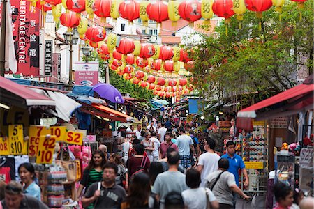 simsearch:862-03889579,k - South East Asia, Singapore, a busy pedestrian street in Chinatown Photographie de stock - Rights-Managed, Code: 862-08719523