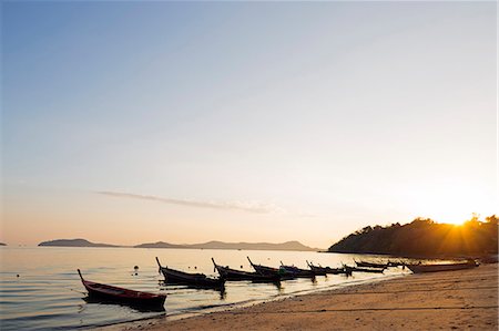 sunset ray - South East Asia, Thailand, Phuket, Siray Bay, sunset Stock Photo - Rights-Managed, Code: 862-08719788