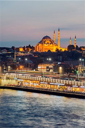 simsearch:841-09108188,k - Turkey, Istanbul, Bosphorus River, Suleymaniye Mosque Stock Photo - Rights-Managed, Code: 862-08719798