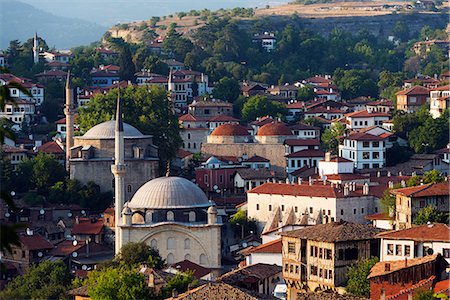 Turkey, Central Anatolia, Safranbolu, Unesco World Heritage site, old Ottoman town houses and Izzet Pasar Cami mosque Foto de stock - Con derechos protegidos, Código: 862-08719807