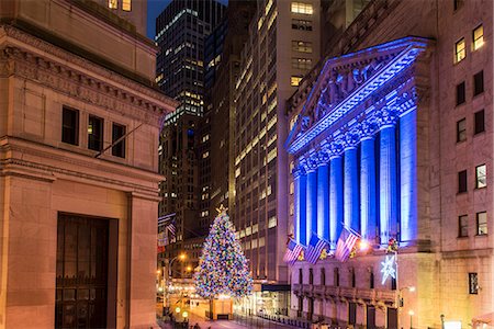 New York Stock Exchange with Christmas tree by night, Wall Street, Lower Manhattan, New York, USA Photographie de stock - Rights-Managed, Code: 862-08720028