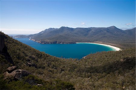 Wineglass Bay sur la péninsule de Freyconet Photographie de stock - Rights-Managed, Code: 862-03288955