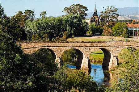 richmond - Australia,Tasmania,Richmond. Richmond bridge and Richmond church - oldest in Australia. Foto de stock - Direito Controlado, Número: 862-03289054