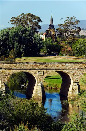 richmond - Australia,Tasmania,Richmond. Richmond bridge and Richmond church - oldest in Australia. Foto de stock - Direito Controlado, Número: 862-03289053