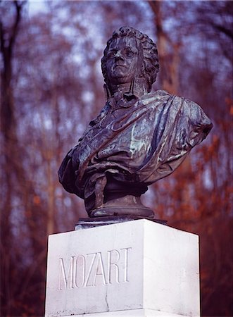 salzburg statues - Bust of Wolfgang Amadeus Mozart,Salzburg Stock Photo - Rights-Managed, Code: 862-03289231