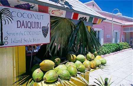 daiquiri - Coconut daiquiri stall at Port Lucaya on Grand Bahama,the Bahamas Foto de stock - Con derechos protegidos, Código: 862-03289263