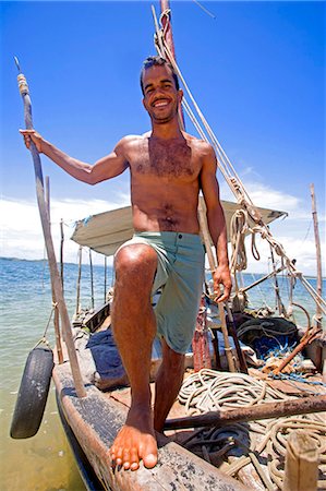 Captain of local fishing boat on the Tinhare archipelago in the Bahia region,north east of Brazil Foto de stock - Con derechos protegidos, Código: 862-03289695