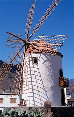Moulin à vent à Molino de Viento près de Mogan Photographie de stock - Rights-Managed, Code: 862-03354222