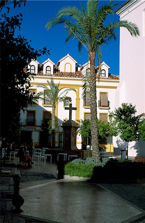 simsearch:862-03354516,k - Narrow streets of the old town of Marbella. Foto de stock - Con derechos protegidos, Código: 862-03354263