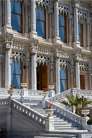 The Ciragan Palace,standing on the shores of the Bosphorus in Istanbul,is now a 5 star Kempinski Hotel. Stock Photo - Rights-Managed, Code: 862-03355071