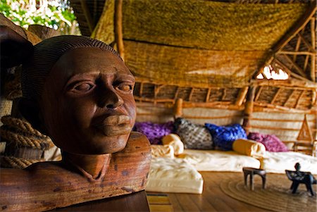 simsearch:862-03361158,k - African Wood Sculpture at Suite 15,Fundu Lagoon Resort,Pemba Island,Zanzibar,East Africa Fotografie stock - Rights-Managed, Codice: 862-03355251