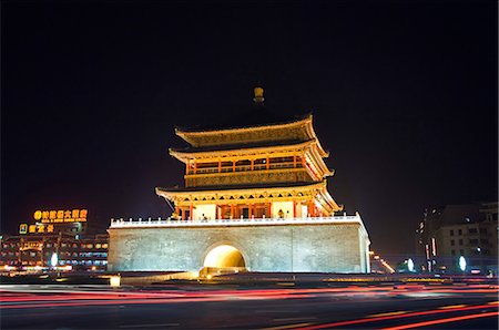 pekín - Bell Tower,dating from 14th century rebuilt by the Qing in 1739,Xian City,Shaanxi Province,China Foto de stock - Con derechos protegidos, Código: 862-03351089