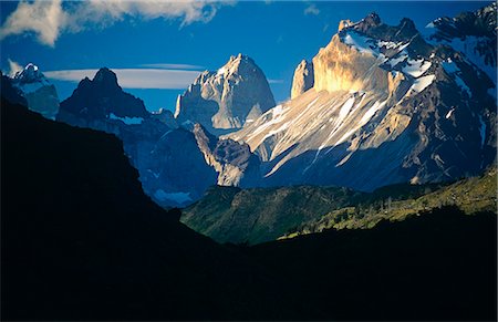 Chile,Torres del Paine National Park. Sunset across the western massif of the Torres del Paine Foto de stock - Con derechos protegidos, Código: 862-03352332