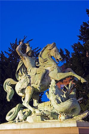 dragón - Statue of St George and the Dragon Foto de stock - Con derechos protegidos, Código: 862-03352454