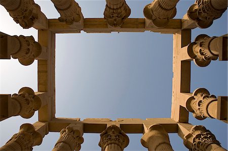 simsearch:862-03352769,k - Le kiosque de Trajan, construit en 167 AD dans le plus ancien Temple de Philae près d'Assouan. Photographie de stock - Rights-Managed, Code: 862-03352802