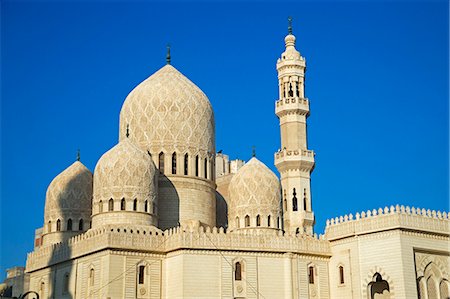 The Mosque of Abu Al-Abbas Al-Mursi,one of the landmarks along the corniche at Alexandria,Egypt Fotografie stock - Rights-Managed, Codice: 862-03352870