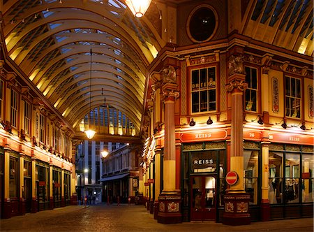 shops on a cobblestone street - UK,England,London. The Leadenhall Market in the City of London. Stock Photo - Rights-Managed, Code: 862-03352989