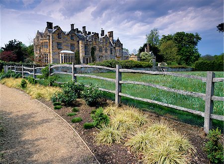 Scotney Castle New House,National Trust. Designed by Anthony Salvin. Foto de stock - Con derechos protegidos, Código: 862-03353042