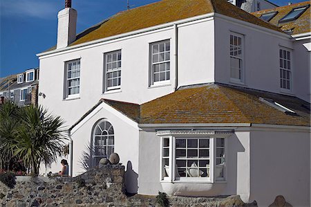 simsearch:862-03353060,k - A large period house on the waterfront at St Ives,Cornwall. Foto de stock - Con derechos protegidos, Código: 862-03353056