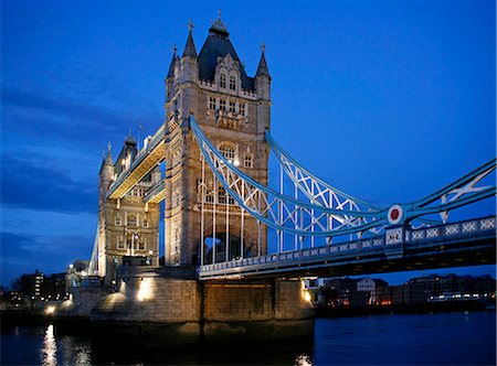 England,London. Tower Bridge. Foto de stock - Con derechos protegidos, Código: 862-03353543