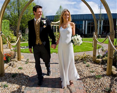 England,Northern Ireland,Londonderry. Bride and Groom during their wedding day at the Everglades Hotel. . Foto de stock - Con derechos protegidos, Código: 862-03353576